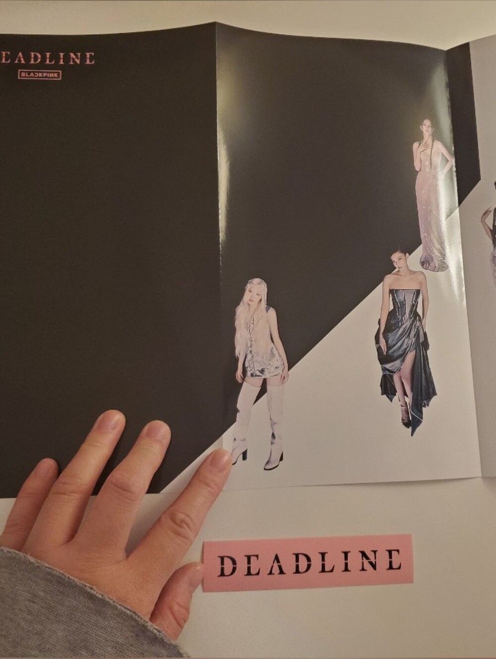 BLACKPINK - 3RD MINI ALBUM [DEADLINE] Pink Kpop Album Version - Picture 4 of 5